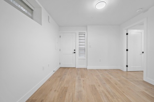 2995 17Th Avenue E, Vancouver, BC - Indoor Photo Showing Other Room
