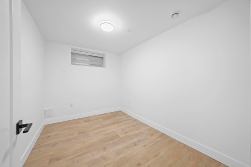 2995 17Th Avenue E, Vancouver, BC - Indoor Photo Showing Other Room