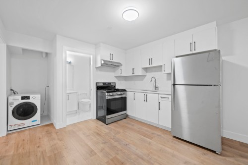 2995 17Th Avenue E, Vancouver, BC - Indoor Photo Showing Other Room