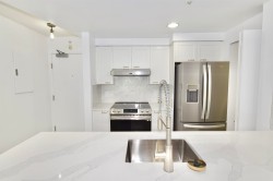 1609-1009 Expo Boulevard  Vancouver, BC V6Z 2V9