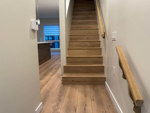 Th 74 - 3592 Hull St , Vancouver, BC V5N 4R9 3