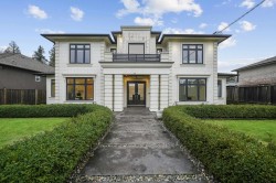 656 Blue Mountain Street  Coquitlam, BC V3J 4R6