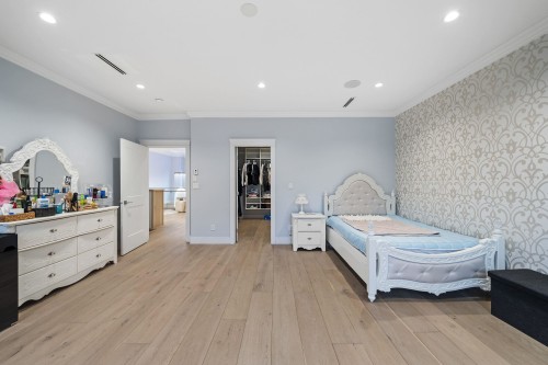 656 Blue Mountain Street, Coquitlam, BC - Indoor Photo Showing Bedroom