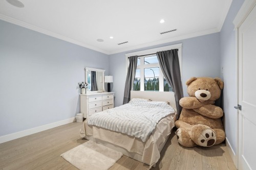 656 Blue Mountain Street, Coquitlam, BC - Indoor Photo Showing Bedroom
