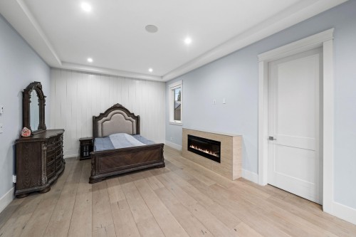 656 Blue Mountain Street, Coquitlam, BC - Indoor
