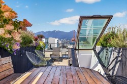305-1647 Pender Street E Vancouver, BC V5L 1W2