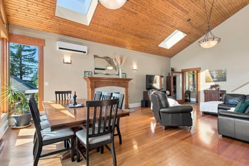 330 Sasamat Lane, North Vancouver, BC - Indoor With Fireplace
