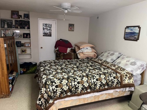 2665 Ward Street, Vancouver, BC - Indoor Photo Showing Bedroom