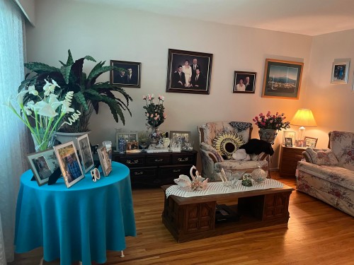 2665 Ward Street, Vancouver, BC - Indoor Photo Showing Living Room