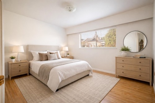 2321 Harrison Drive, Vancouver, BC - Indoor Photo Showing Bedroom