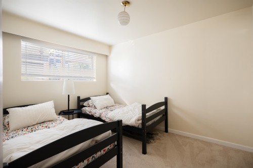2321 Harrison Drive, Vancouver, BC - Indoor Photo Showing Bedroom