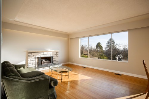 2321 Harrison Drive, Vancouver, BC - Indoor Photo Showing Living Room With Fireplace