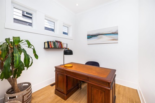 1585 Draycott Road, North Vancouver, BC - Indoor Photo Showing Other Room
