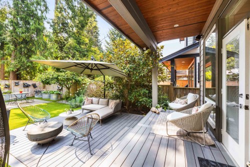 1585 Draycott Road, North Vancouver, BC - Outdoor With Deck Patio Veranda With Exterior