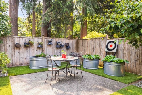 1585 Draycott Road, North Vancouver, BC - Outdoor With Deck Patio Veranda With Backyard