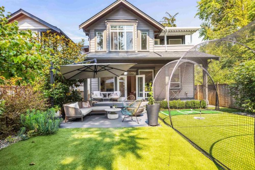 1585 Draycott Road, North Vancouver, BC - Outdoor With Deck Patio Veranda