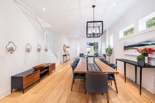 1585 Draycott Road, North Vancouver, BC - Indoor