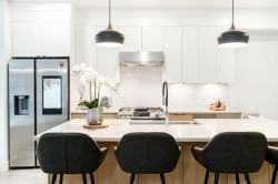 106-3503 Gislason Avenue  Coquitlam, BC V3E 0T1