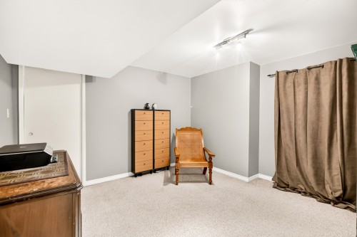 990 Jarvis Street, Coquitlam, BC - Indoor
