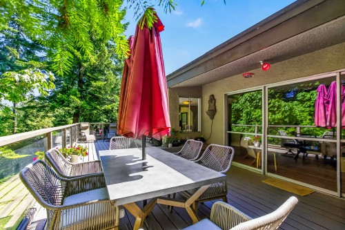 990 Jarvis Street, Coquitlam, BC - Outdoor With Deck Patio Veranda With Exterior