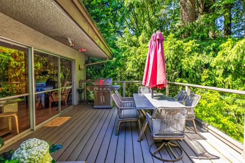 990 Jarvis Street, Coquitlam, BC - Outdoor With Deck Patio Veranda With Exterior