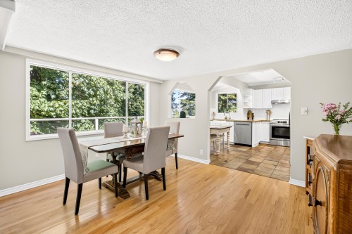 990 Jarvis Street, Coquitlam, BC - Indoor Photo Showing Dining Room