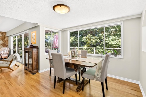 990 Jarvis Street, Coquitlam, BC - Indoor Photo Showing Dining Room