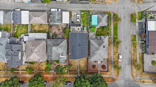 2593 25Th Avenue E, Vancouver, BC - Outdoor