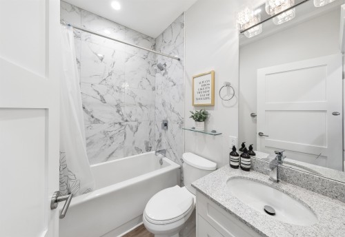2753 Alma Street, Vancouver, BC - Indoor Photo Showing Bathroom