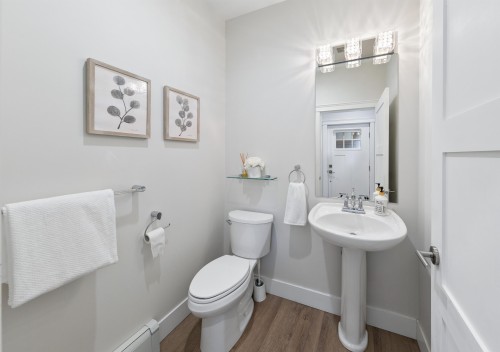 2753 Alma Street, Vancouver, BC - Indoor Photo Showing Bathroom