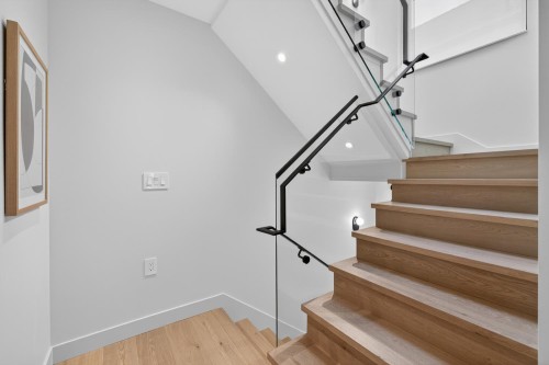 1-58 40Th Avenue E, Vancouver, BC - Indoor Photo Showing Other Room