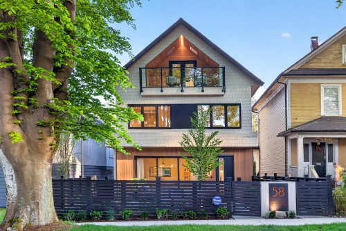 1-58 40Th Avenue E, Vancouver, BC - Outdoor With Facade