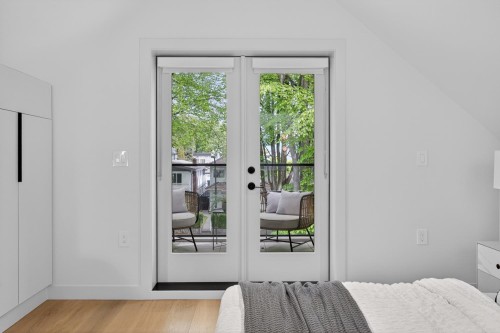 1-58 40Th Avenue E, Vancouver, BC - Indoor