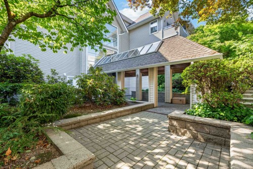 109-5375 Victory Street  Burnaby, BC V5J 1T2