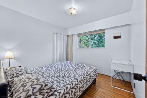 9031 No. 2 Road, Richmond, BC - Indoor Photo Showing Bedroom