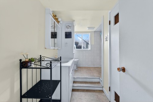 9031 No. 2 Road, Richmond, BC - Indoor Photo Showing Other Room