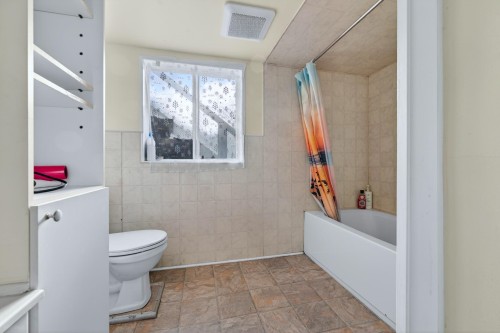 9031 No. 2 Road, Richmond, BC - Indoor Photo Showing Bathroom