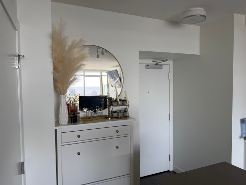 2706-657 Whiting Way, Coquitlam, BC - Indoor Photo Showing Other Room