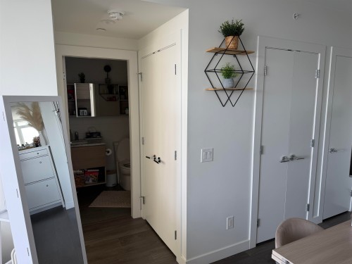 2706-657 Whiting Way, Coquitlam, BC - Indoor Photo Showing Other Room