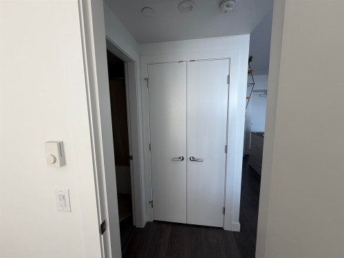 2706-657 Whiting Way, Coquitlam, BC - Indoor Photo Showing Other Room