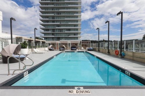 2706-657 Whiting Way, Coquitlam, BC - Outdoor With In Ground Pool