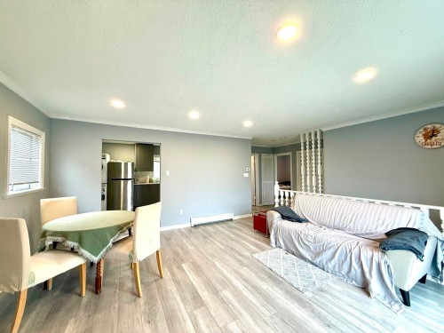 3305 Worthington Drive, Vancouver, BC - Indoor