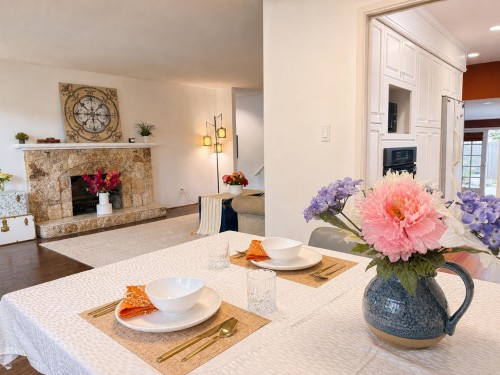 9560 Glendower Drive, Richmond, BC - Indoor With Fireplace