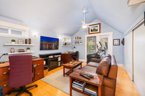 4337 15Th Avenue W, Vancouver, BC - Indoor Photo Showing Office