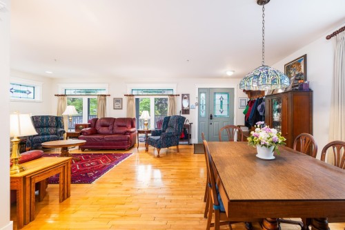 4337 15Th Avenue W, Vancouver, BC - Indoor