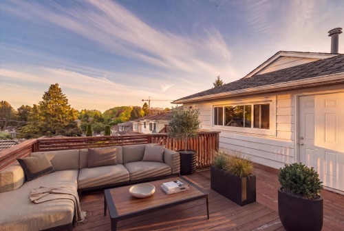 2554 7Th Avenue E, Vancouver, BC - Outdoor With Deck Patio Veranda With Exterior