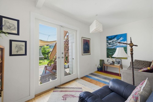 2554 7Th Avenue E, Vancouver, BC - Indoor