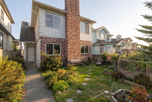 2554 7Th Avenue E, Vancouver, BC - Outdoor