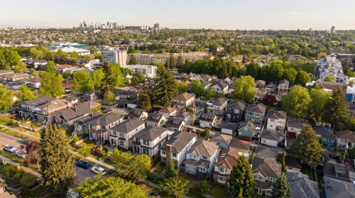 2554 7Th Avenue E, Vancouver, BC - Outdoor With View
