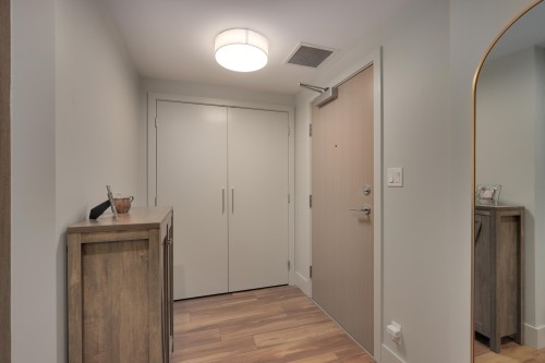 2601-680 Seylynn Crescent, North Vancouver, BC - Indoor Photo Showing Other Room
